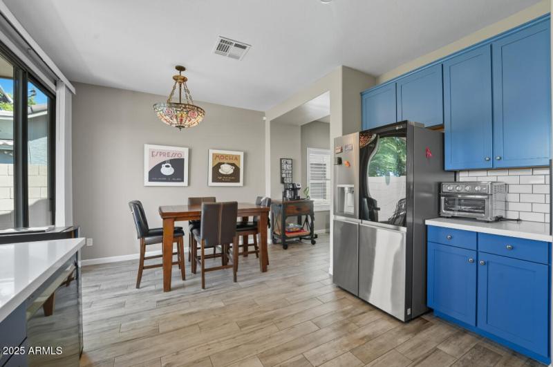 40136 W Catherine Dr-16
