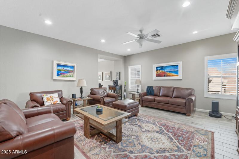 40136 W Catherine Dr-09
