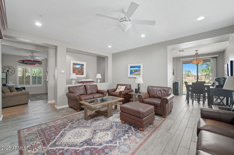 40136 W Catherine Dr-07