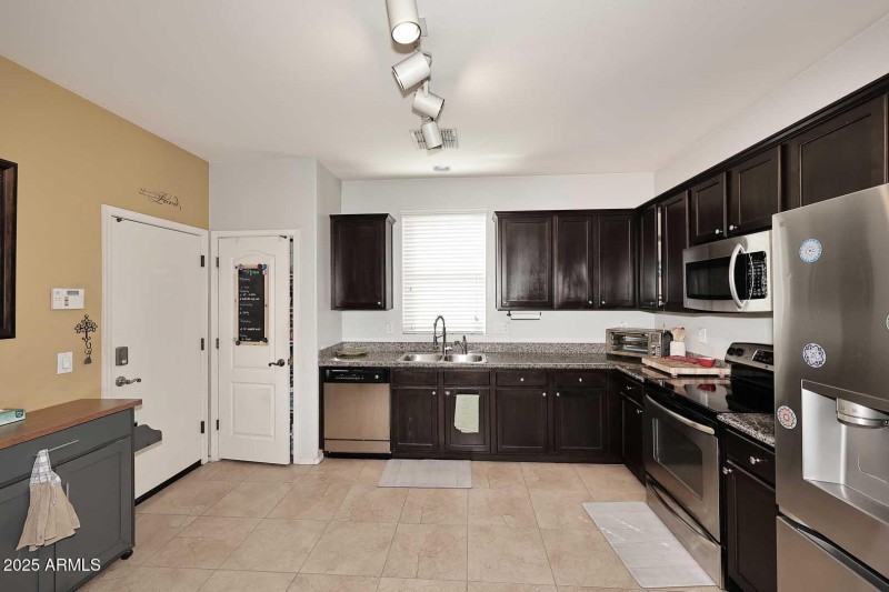 Kitchen2