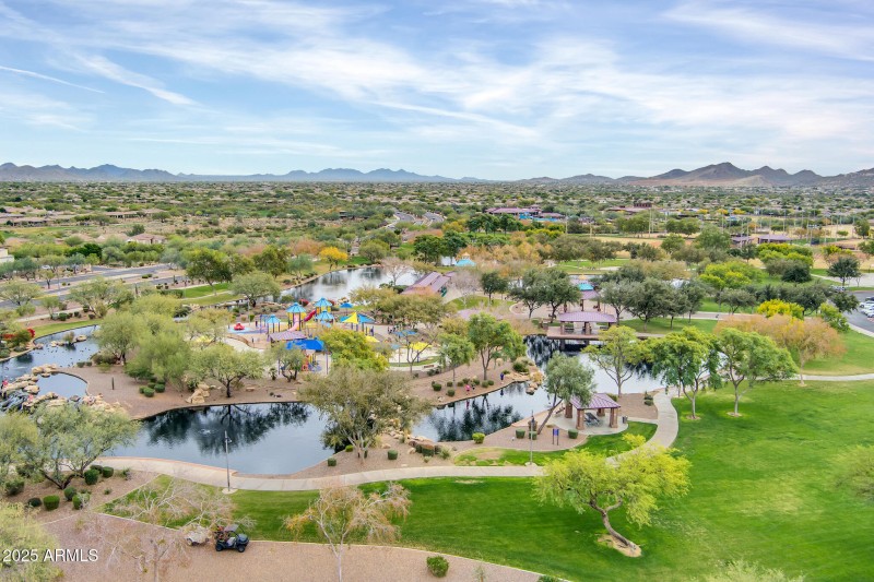 Anthem Parkside-6.jpg Ponds and parks