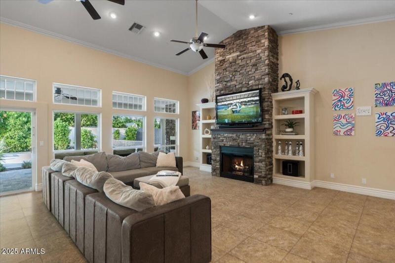 024-Living Room