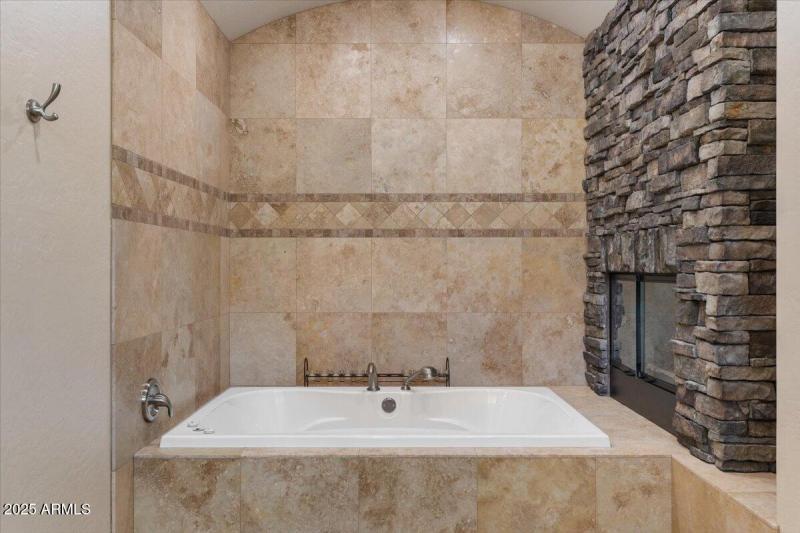 031-Primary tub