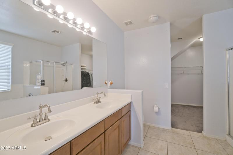 Main Bathroom 1