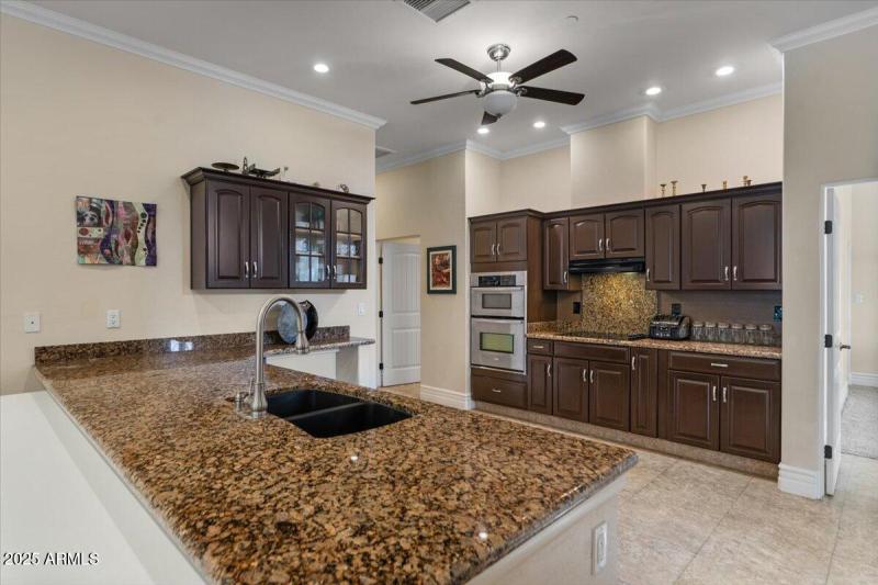 046-Casita Kitchen