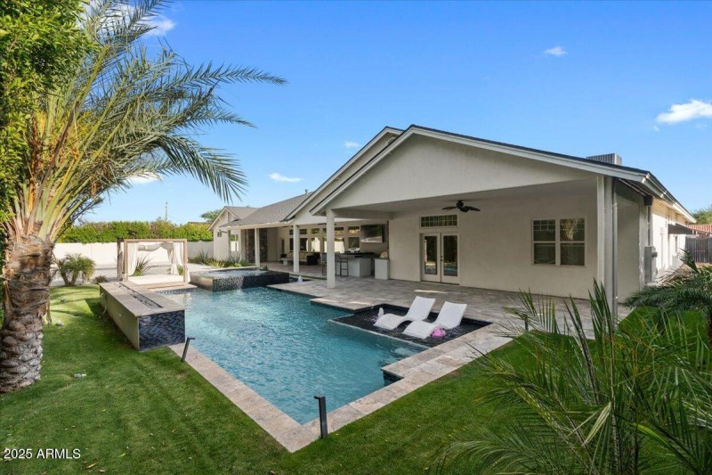 061-Back of home