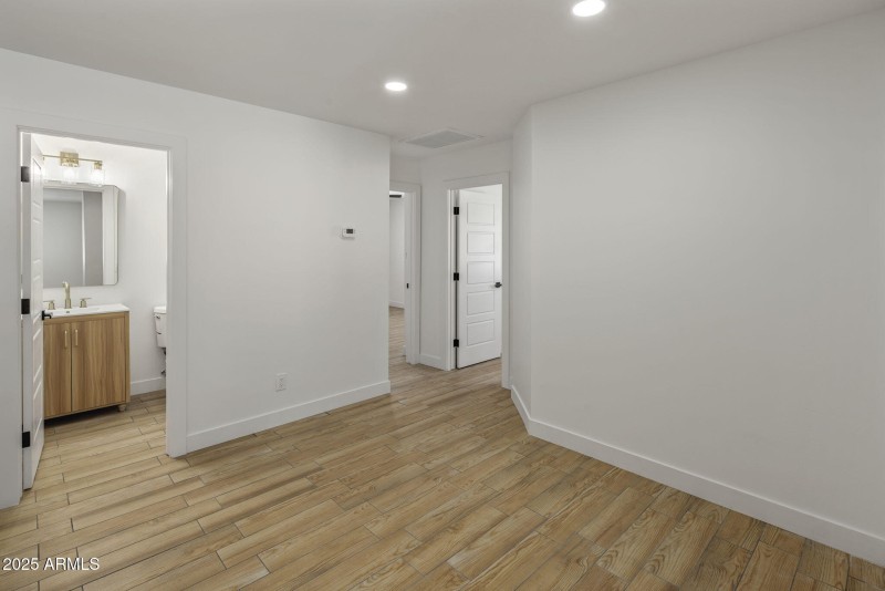 8-web-or-mls-D46A7339