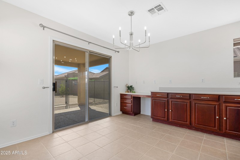 Breakfast Nook 1