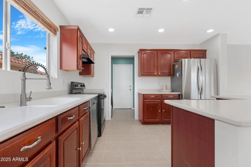 Kitchen 4