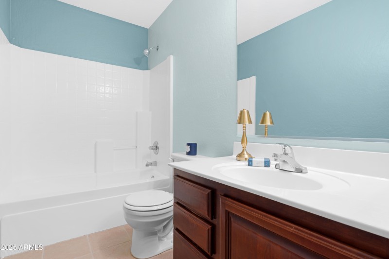 Upstairs Guest Bath