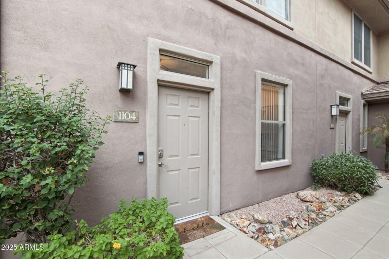3-web-or-mls-N 76th St 1104-S1909-003