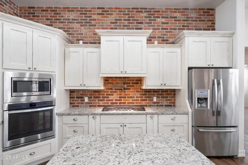 18-Kitchen