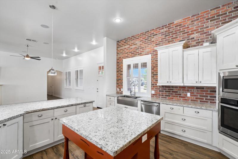 19-Kitchen