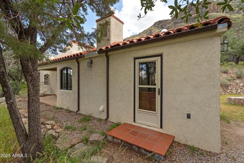1 Exteriors-5
