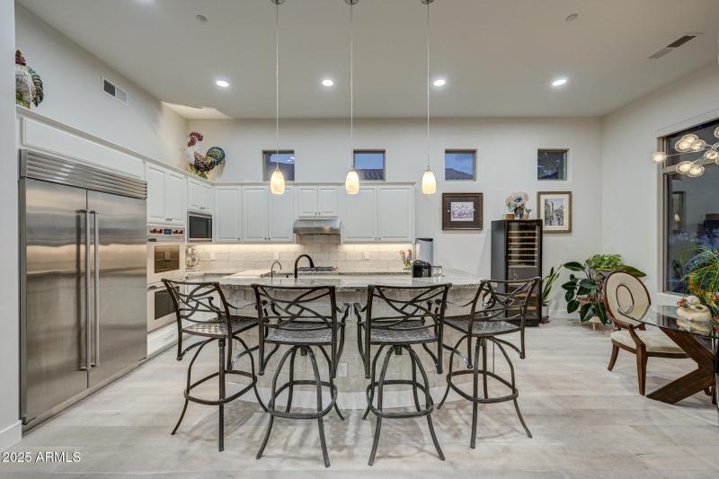 6279 E Wilshire Dr-11