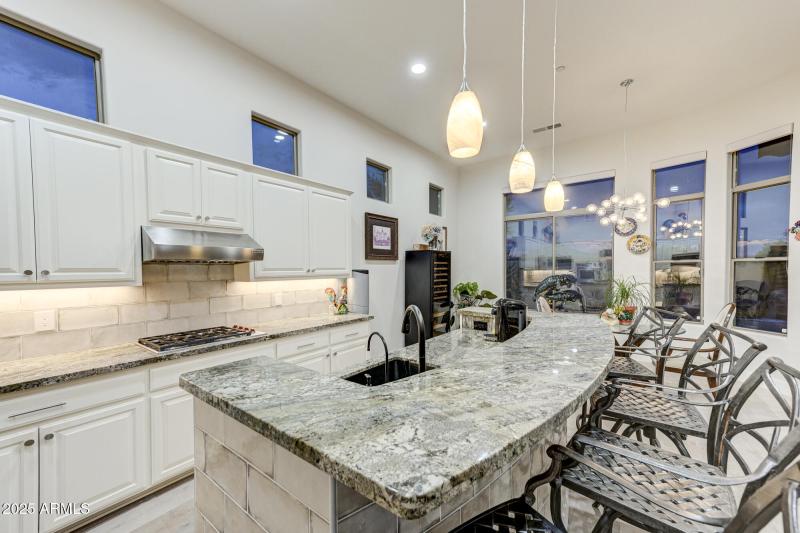 6279 E Wilshire Dr-15