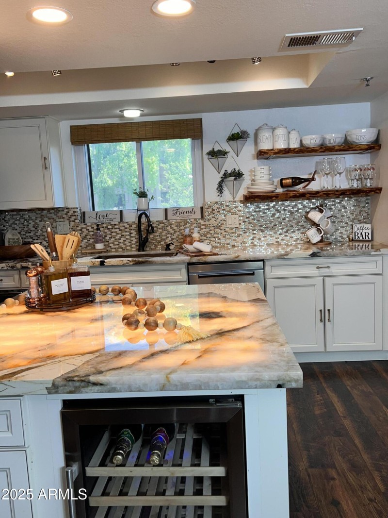 IMG_3246 KITCHEN