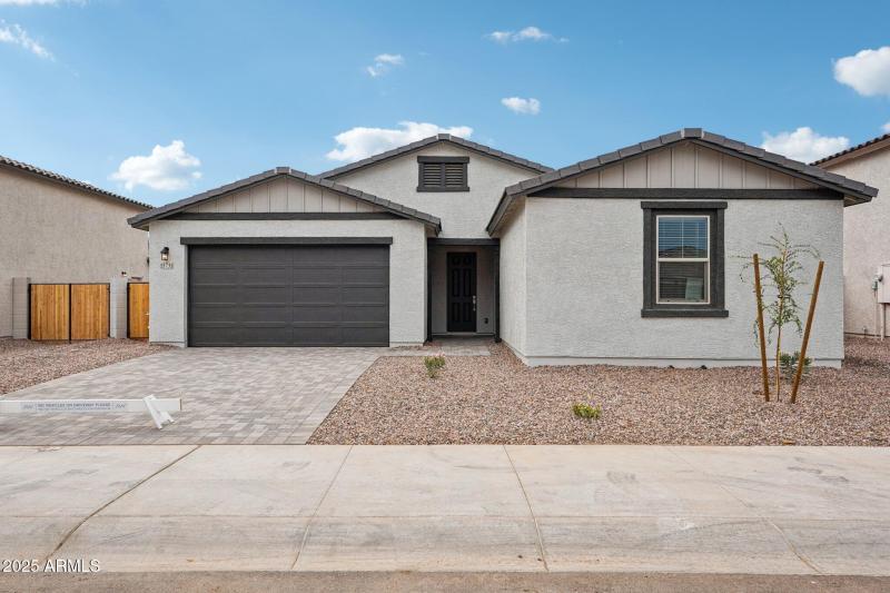 3-web-or-mls-W Brown St-S1909-003