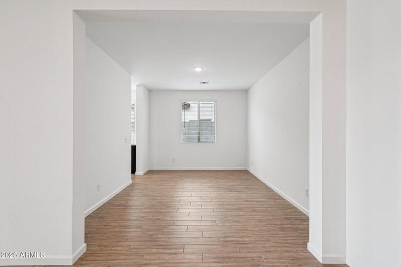 18-web-or-mls-W Brown St-S1909-018