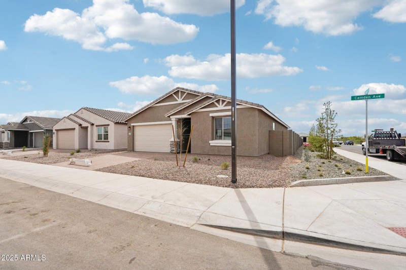 5-web-or-mls-W Camden Ave-S1909-005