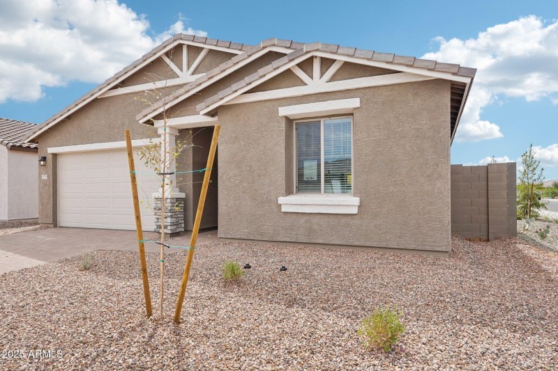 6-web-or-mls-W Camden Ave-S1909-006