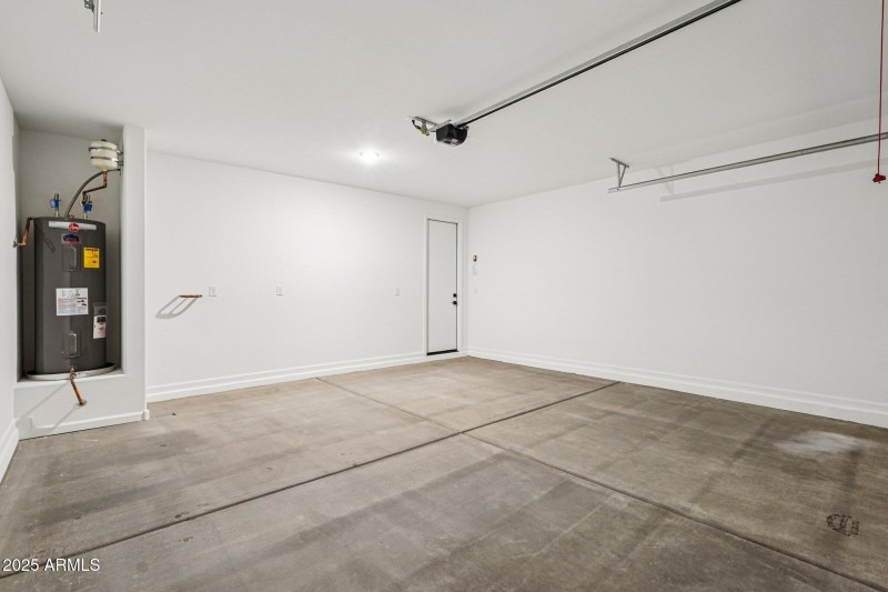 36-web-or-mls-W Camden Ave-S1909-036