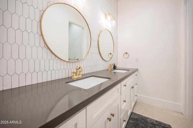 bedroom_3_bath_1