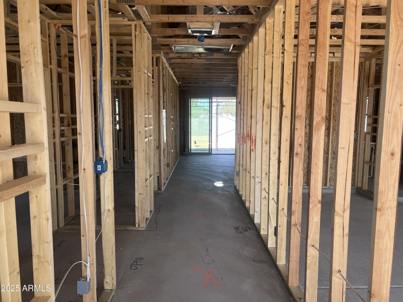 002 Foyer