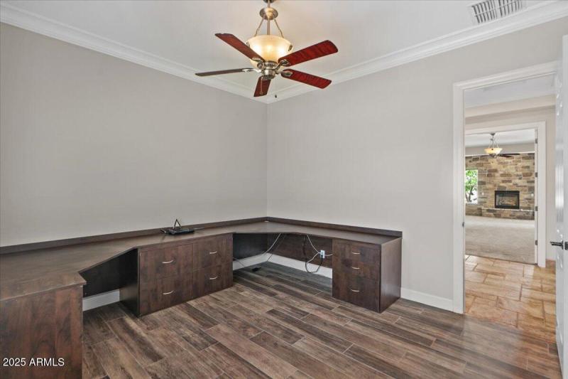 Bedroom 5/Office