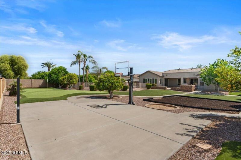 68-Basketball Court