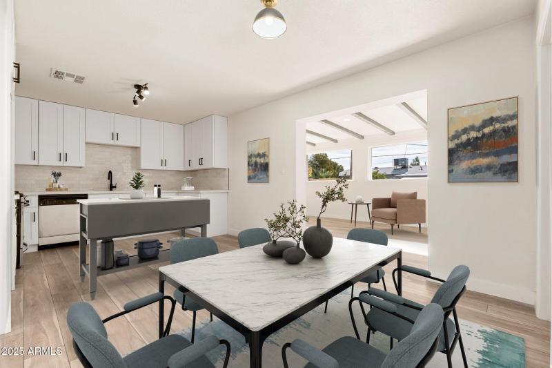 2227 W Paradise Dr - 06 VS