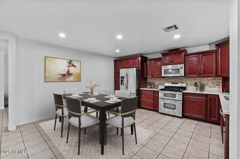 17-Dining Room - VS