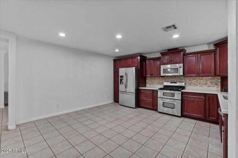 16-Dining Room