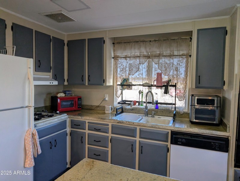 B238-Kitchen View 1