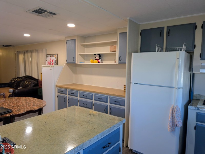 B238-Kitchen View 2