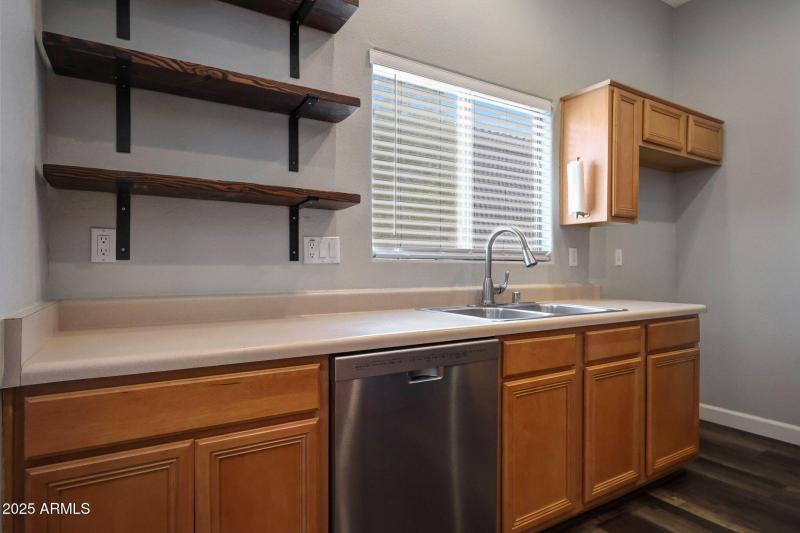 Floating shelves