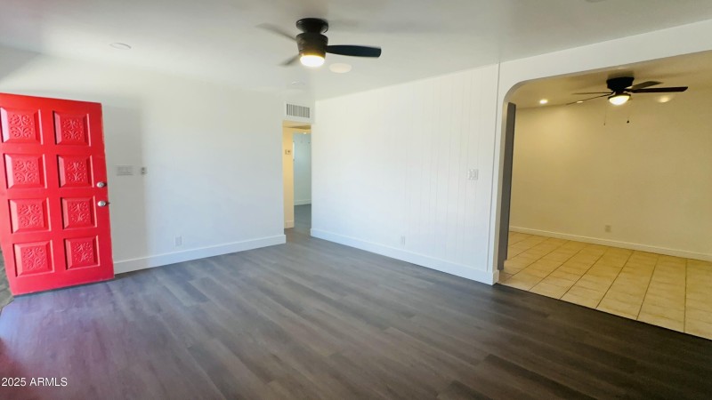 Living rm/Kitchen