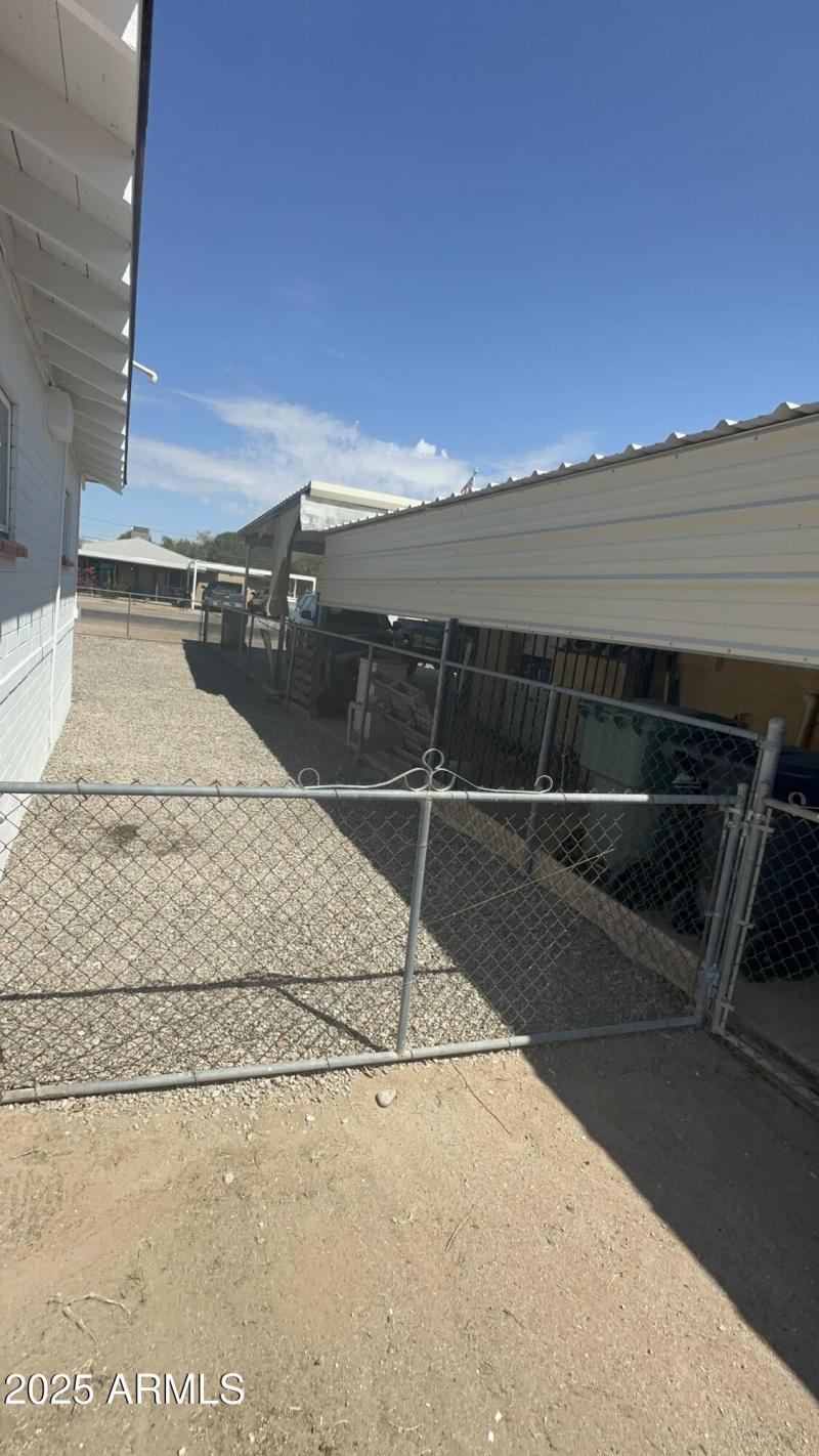 RV gate