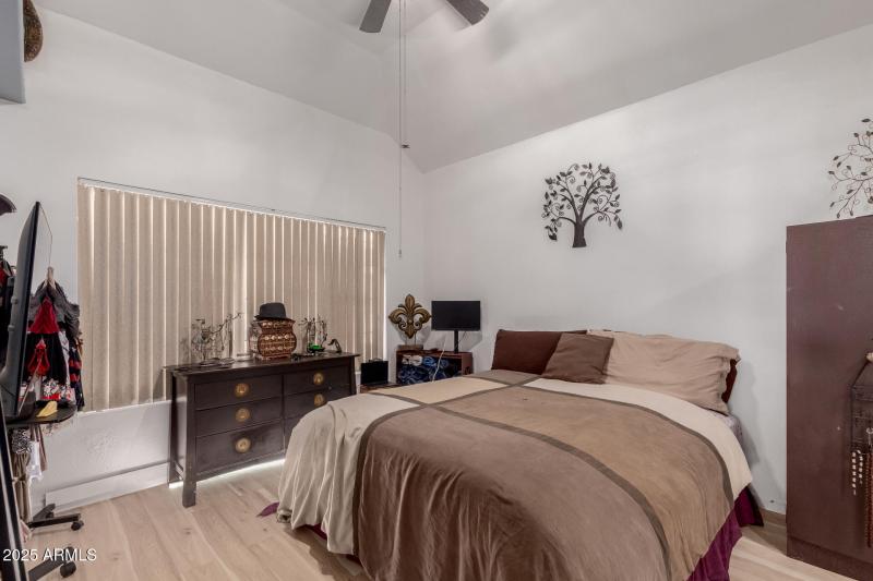 16 Pasadena