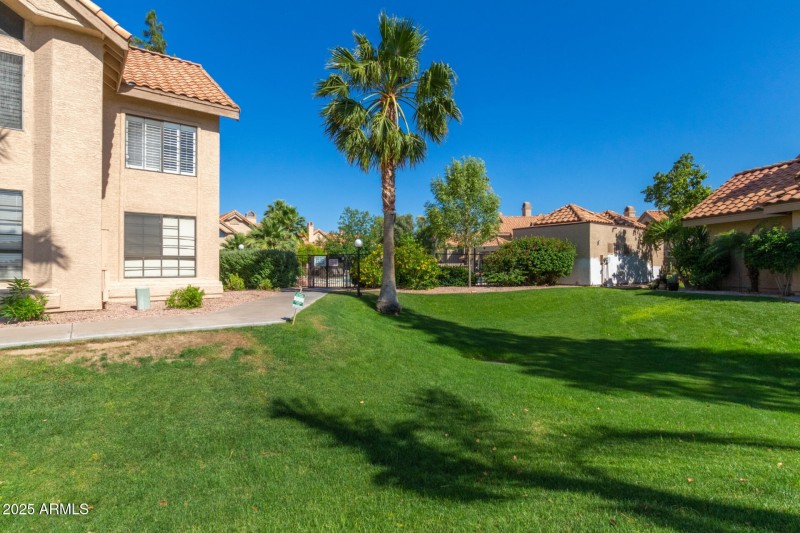 44 Pasadena