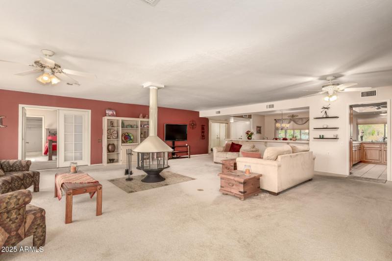 15 - Leisure World 624