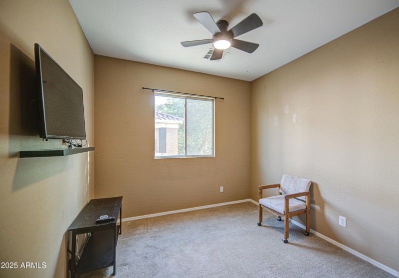 Bedroom 1-pic 1