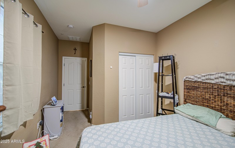 Bedroom 2-pic 2