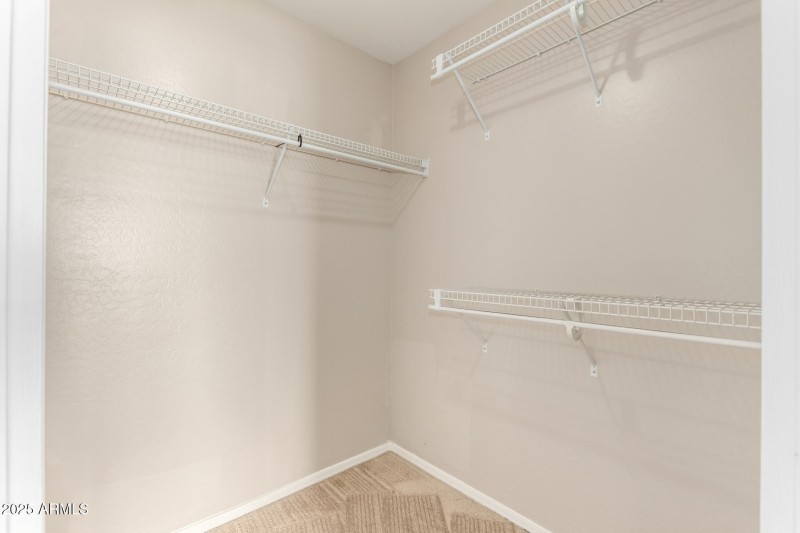 Walk-in Closet - Lush