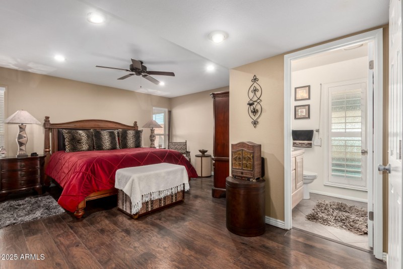 Primary suite