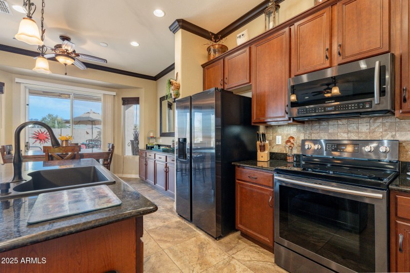 Black S/S/ Appliances