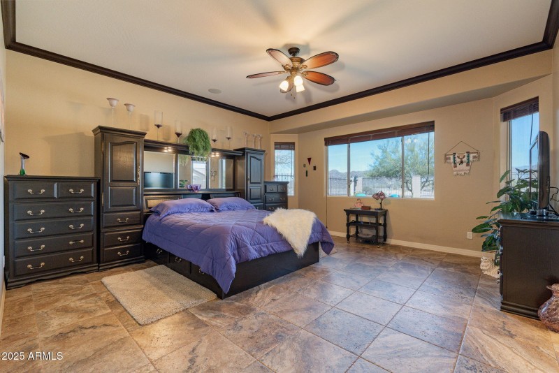 Large Master W/ Views!