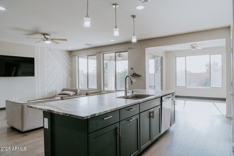 20250813151112501949000000-o