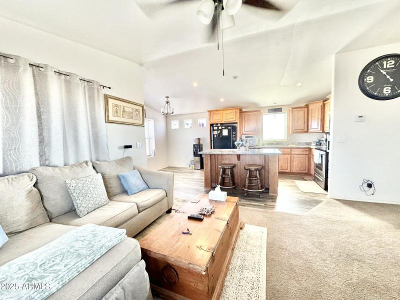 GREAT ROOM / KITCHEN