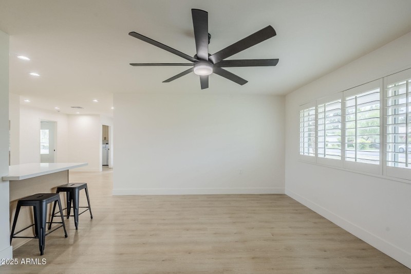 31-web-or-mls-Lockwood-19